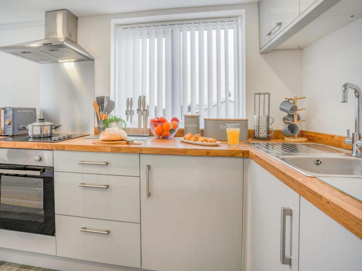 3-Bed 5-6 Berth Modernised Bungalow! Tenby Exterior foto